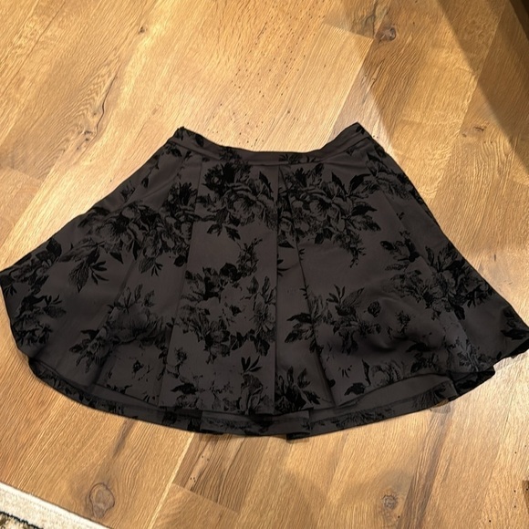 Design Labs Women’s Skirt Black Size Large - Picture 2 of 3